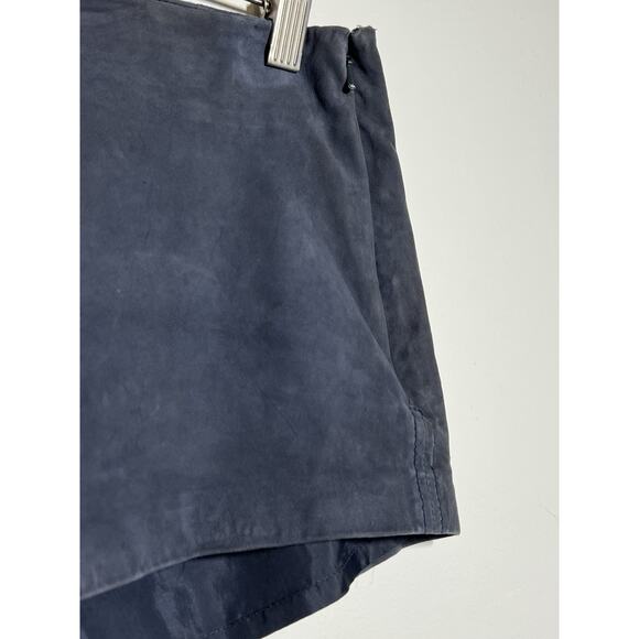 by Anthropologie EUC Gray-Blue Suede Leather Side Zip 2.25" Inseam Shorts 4 - Picture 7 of 9